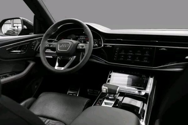 Audi RS Q8 B&O/Dynamic - Image 21