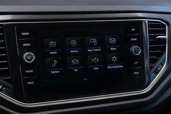 Volkswagen T-Roc 2.0 /4x4 – Image 17