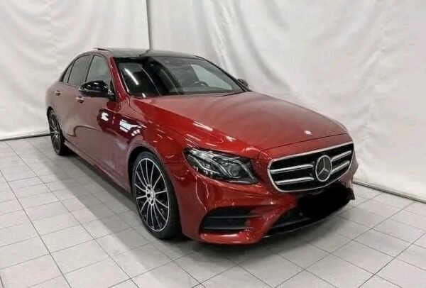 Mercedes-Benz E-Class – Image 9