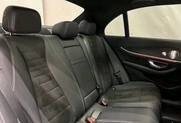 Mercedes-Benz E-Class – Image 4