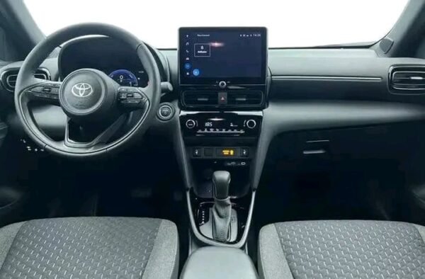 TOYOTA Yaris Cross Design – Image 3