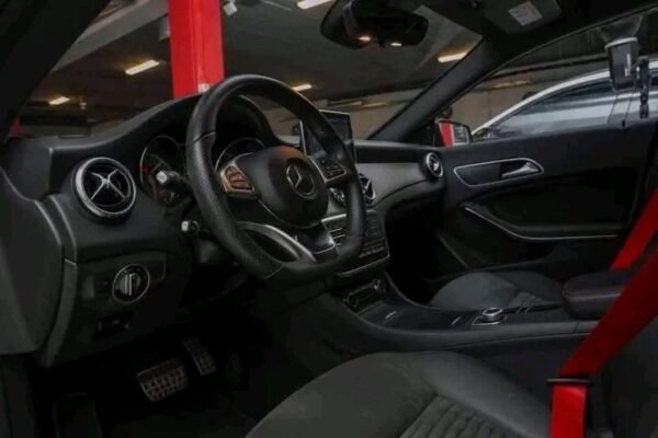 Mercedes-Benz CLA – Image 17