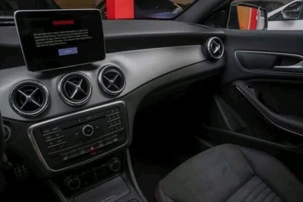 Mercedes-Benz CLA – Image 16