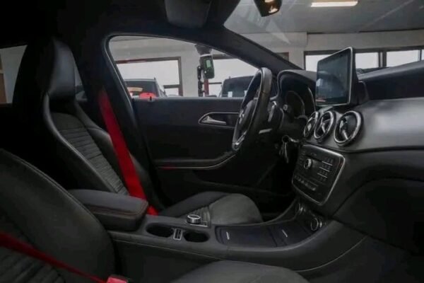 Mercedes-Benz CLA – Image 14