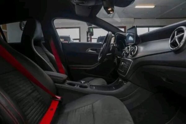 Mercedes-Benz CLA – Image 6