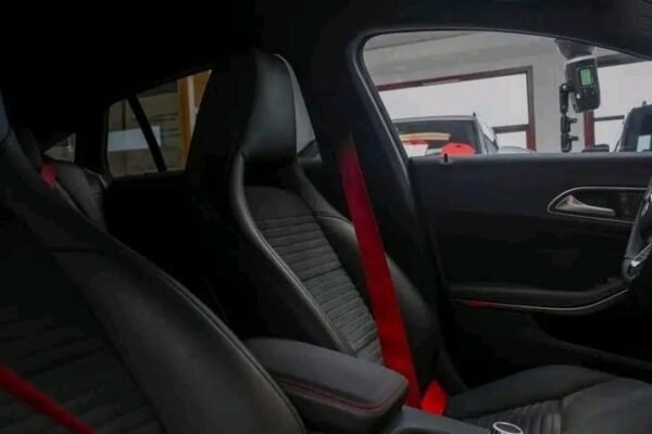 Mercedes-Benz CLA – Image 10