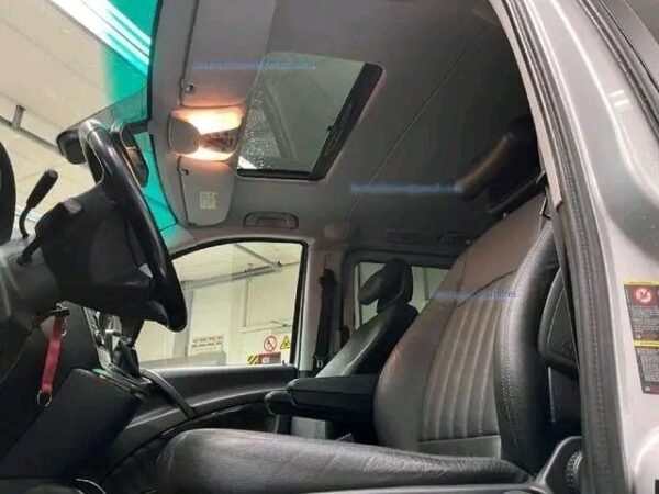 Mercedes-Benz Viano – Image 19