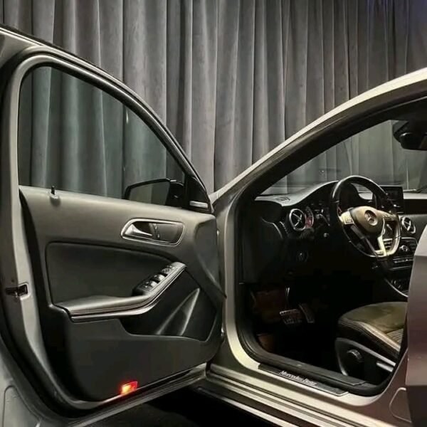 Mercedes-Benz Class A – Image 21