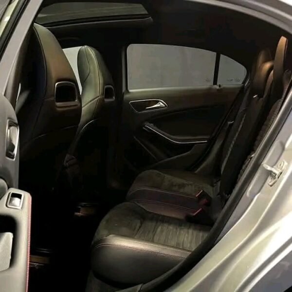 Mercedes-Benz Class A – Image 11