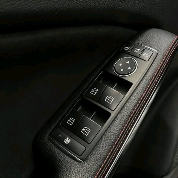 Mercedes-Benz Class A – Image 14