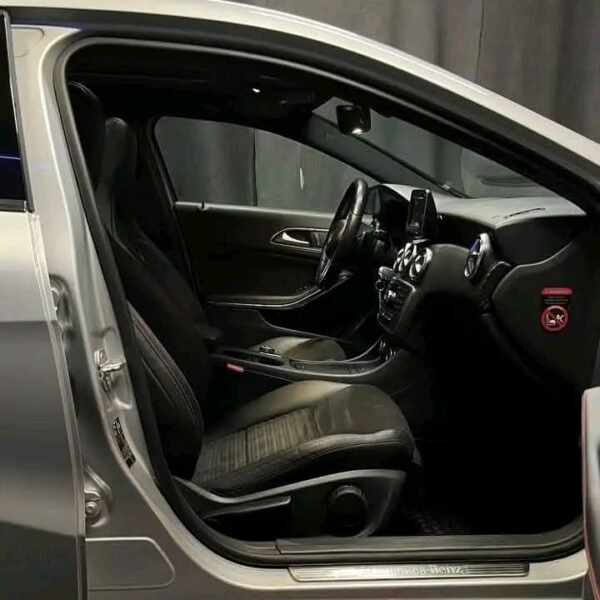 Mercedes-Benz Class A – Image 10