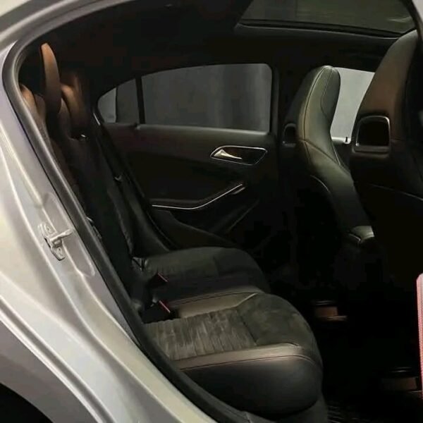 Mercedes-Benz Class A – Image 18