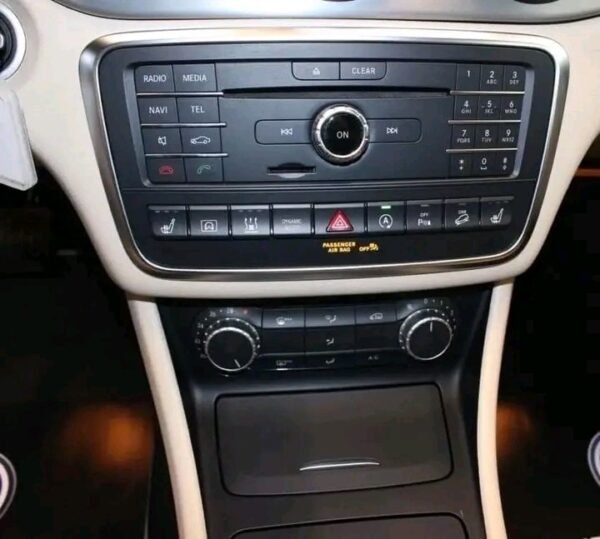 Mercedes-Benz GLA – Image 14