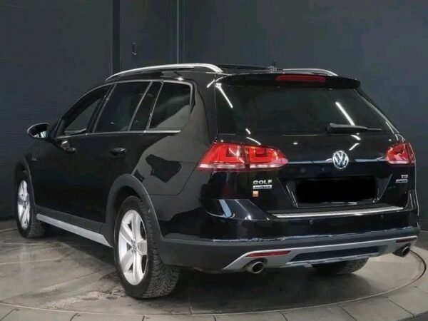 Volkswagen Golf Alltrack – Image 8