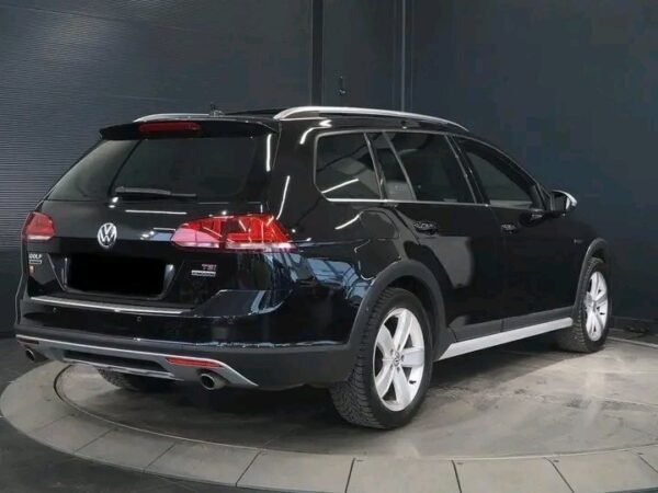 Volkswagen Golf Alltrack – Image 4