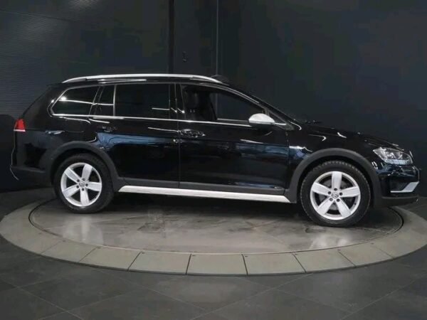 Volkswagen Golf Alltrack – Image 5