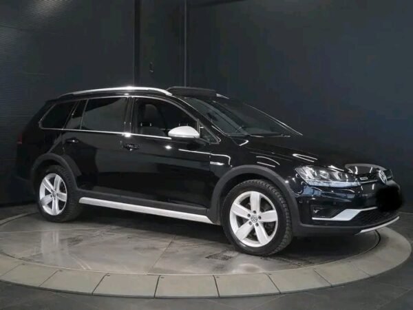 Volkswagen Golf Alltrack – Image 9