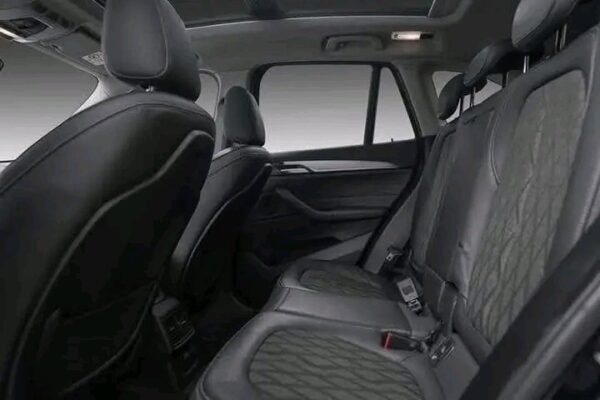 BMW X1 - Image 9