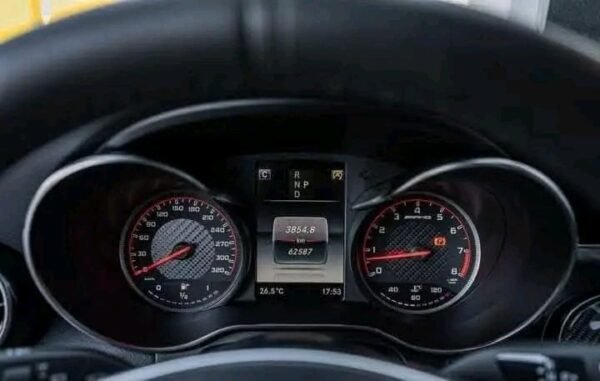 Mercedes-Benz GLC – Image 19