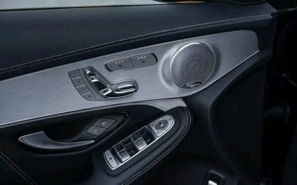 Mercedes-Benz GLC – Image 24