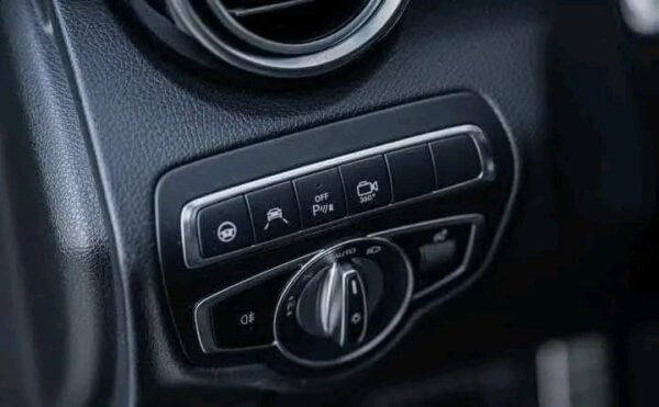 Mercedes-Benz GLC – Image 9