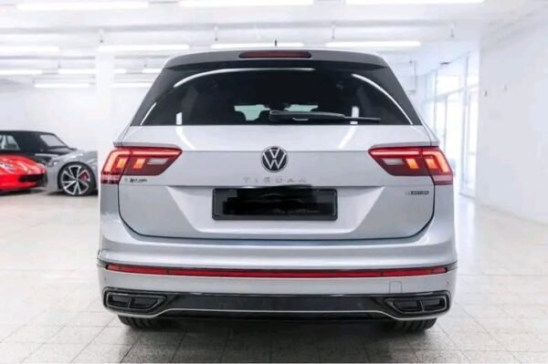 Volkswagen Tiguan – Image 17