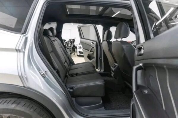 Volkswagen Tiguan – Image 10