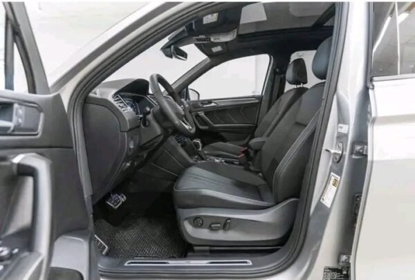 Volkswagen Tiguan – Image 21