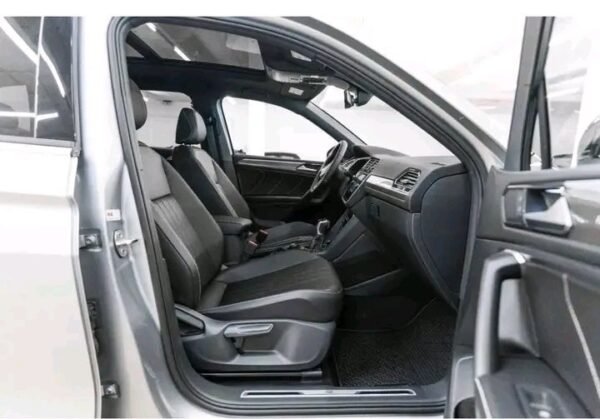 Volkswagen Tiguan – Image 11