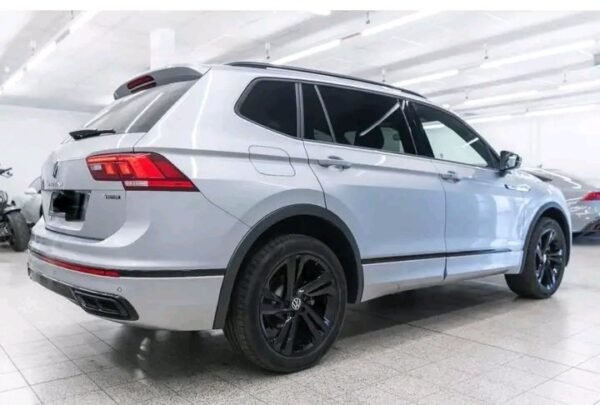 Volkswagen Tiguan – Image 22