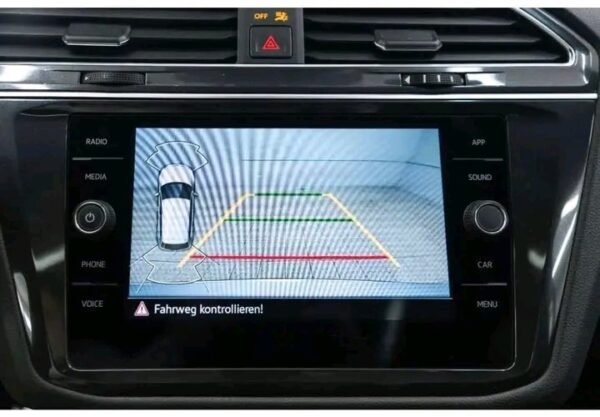 Volkswagen Tiguan – Image 25