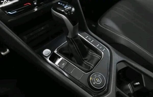 Volkswagen Tiguan – Image 14