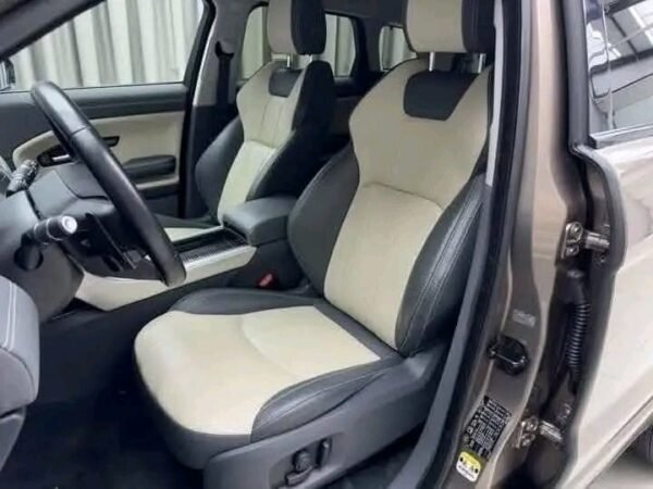 Range Rover Evoque – Image 2