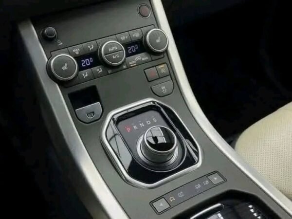 Range Rover Evoque – Image 4