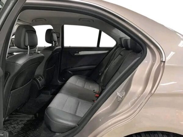 Mercedes-Benz C-Class – Image 11