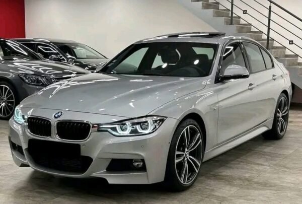 BMW 3 - Image 5