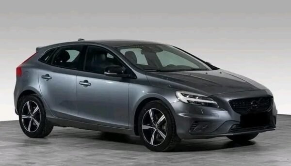 Volvo V40 - Image 9