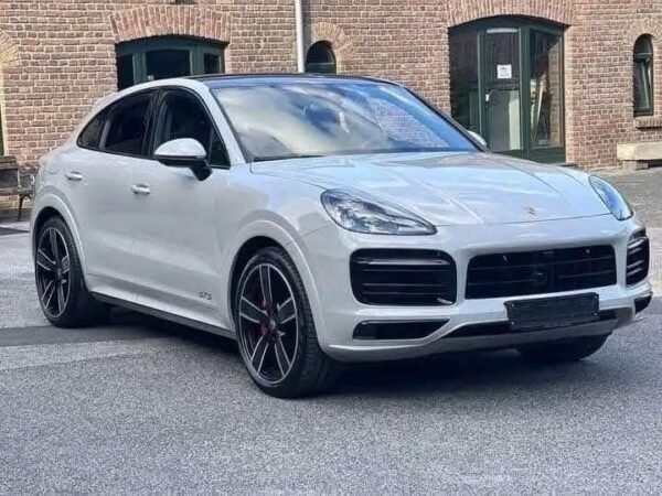 Porsche Cayenne GTS Coupé 22 – Image 4