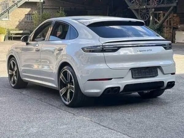Porsche Cayenne GTS Coupé 22 – Image 11