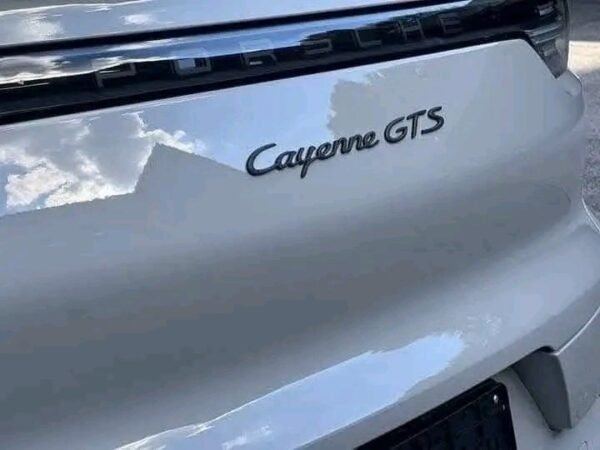 Porsche Cayenne GTS Coupé 22 – Image 13