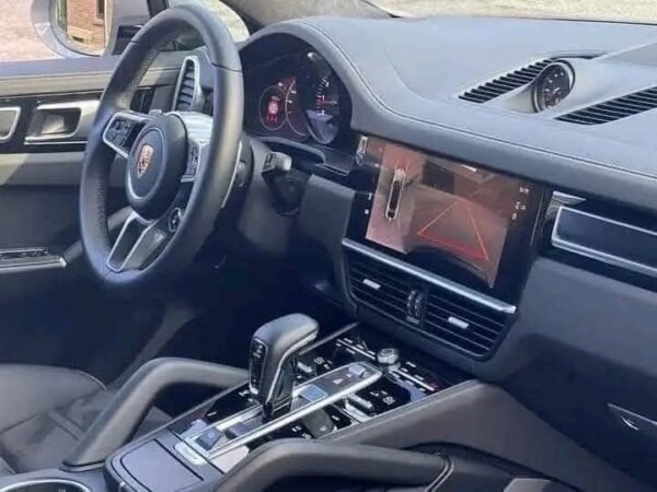 Porsche Cayenne GTS Coupé 22 – Image 9