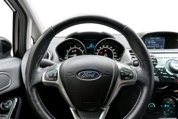 Ford Fiesta Titanium - Image 14