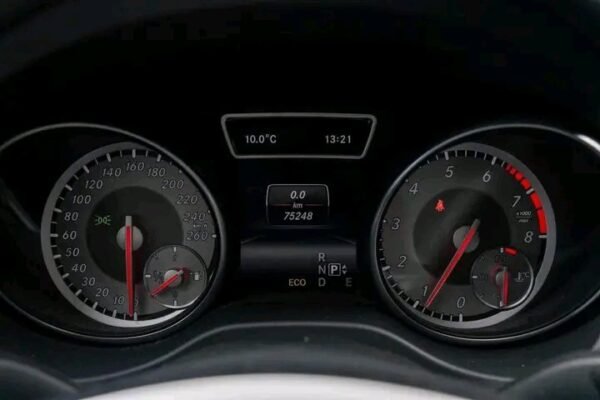 Mercedes-Benz CLA – Image 25