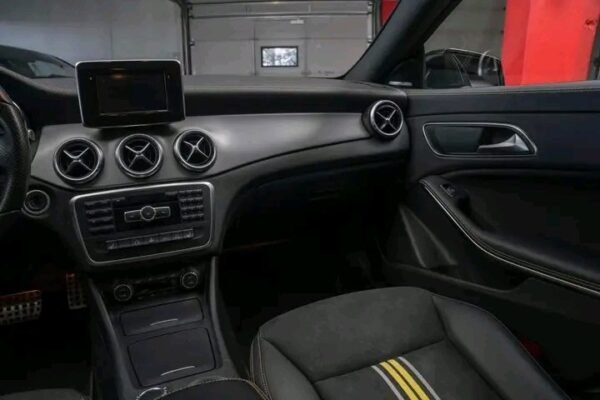 Mercedes-Benz CLA – Image 11