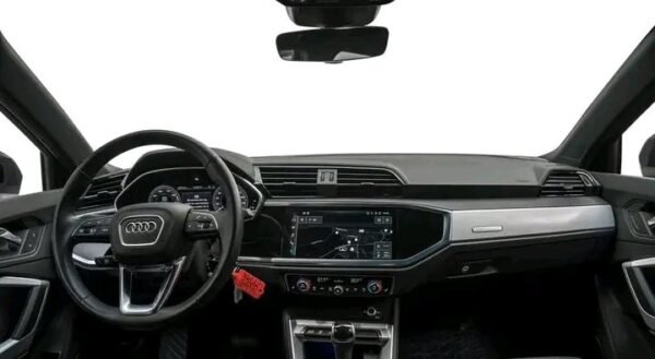 Audi Q3 - Image 21