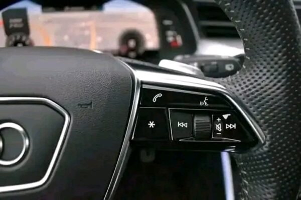 AUDI A6 TFSI S-LINE 340cv – Image 19