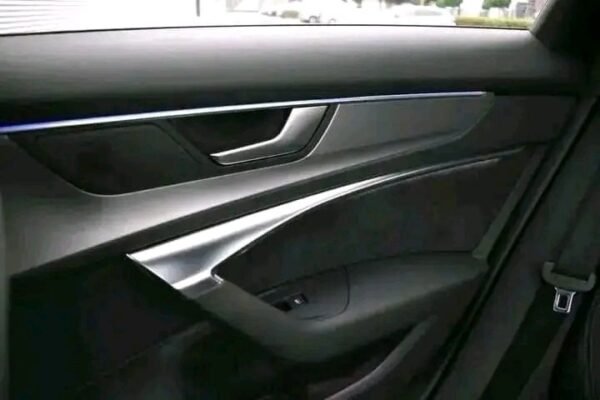 AUDI A6 TFSI S-LINE 340cv – Image 31