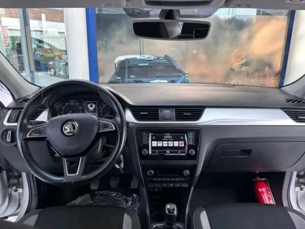 SKODA RAPID – Image 16