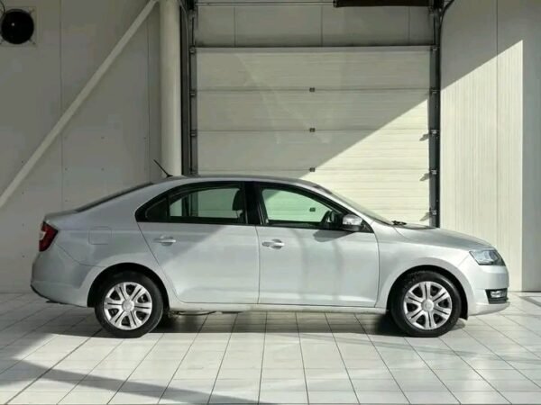 SKODA RAPID – Image 9