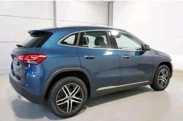 Mercedes-Benz GLA – Image 11